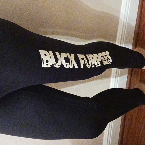 Activewear Buck Furpees Leggings - Picture 4 of 5